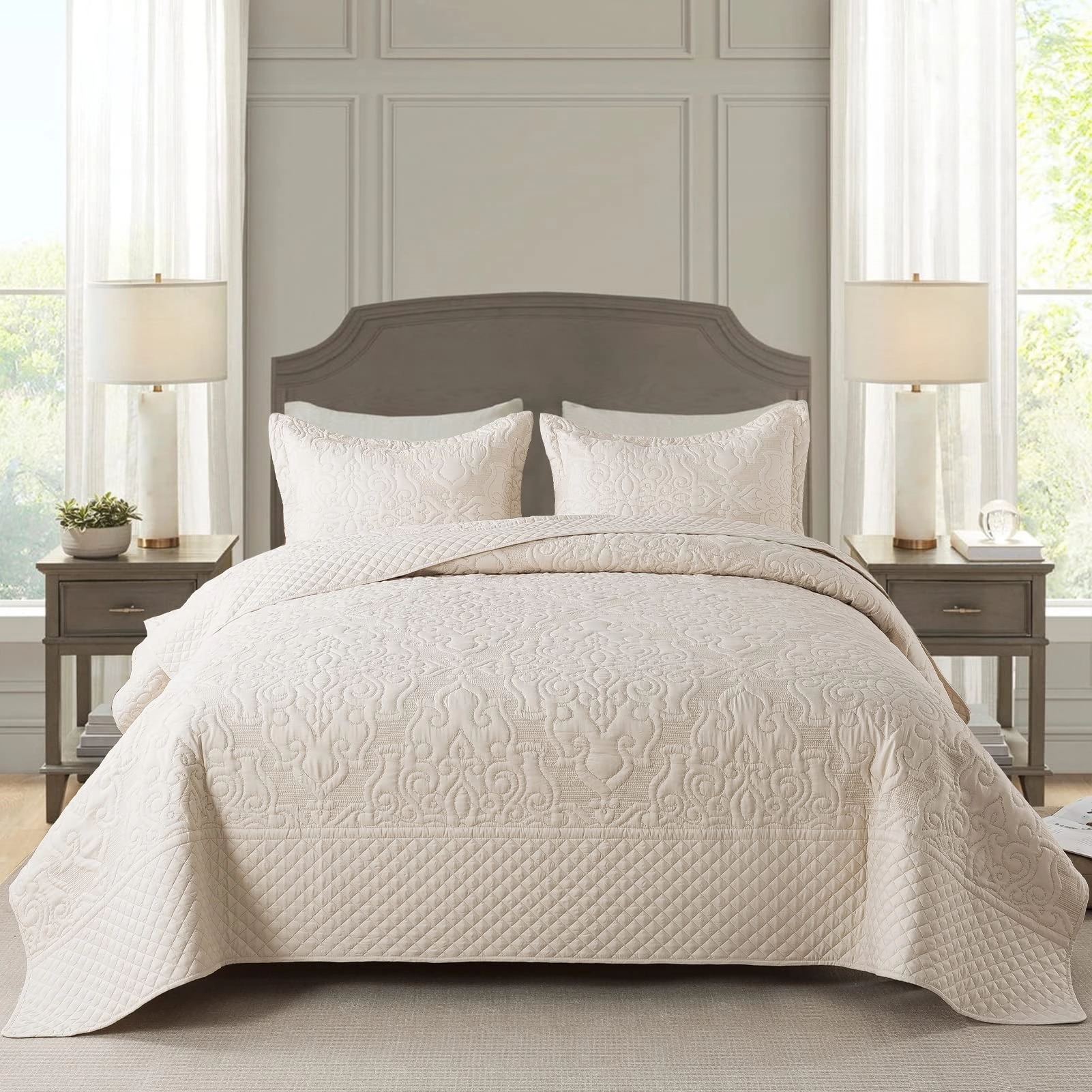 Custom Quilted Bedspread Manufacturer | Bulk & OEM Services