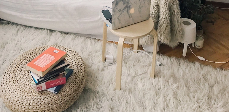 Navigating the Plush Rug Supply Chain: B2B Buyer's Guide to Manufacturers vs. Retailers