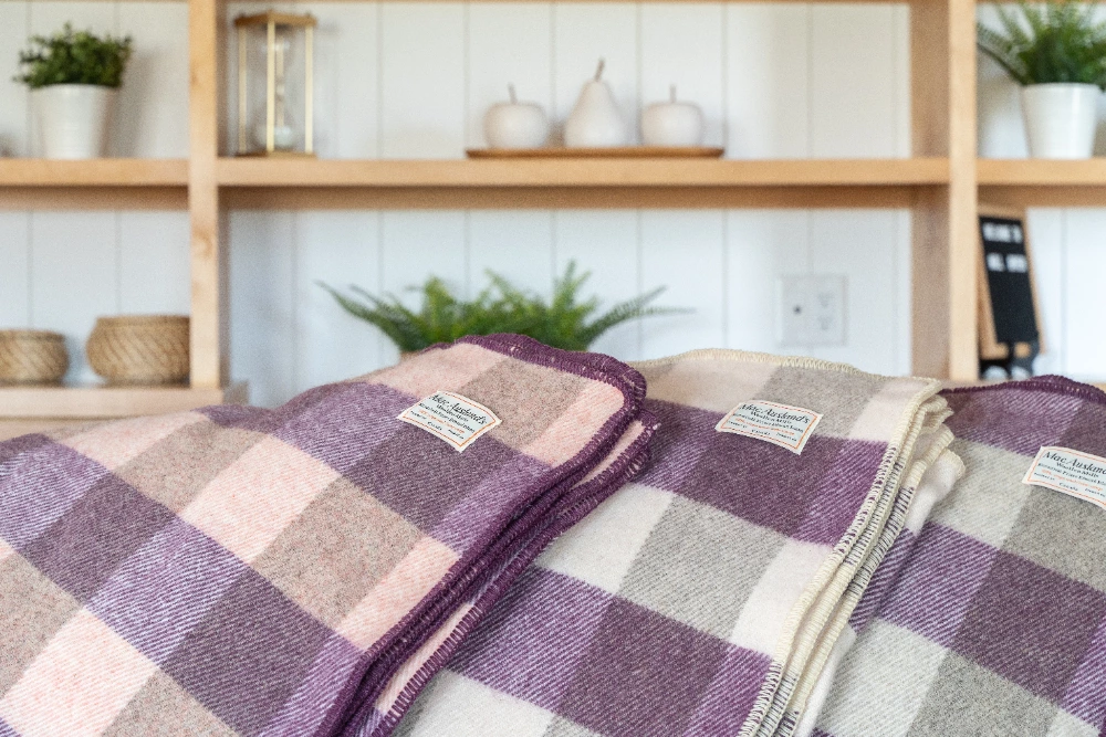 Best Custom Scarf & Blanket Manufacturers: An Honest Comparison for B2B Buyers